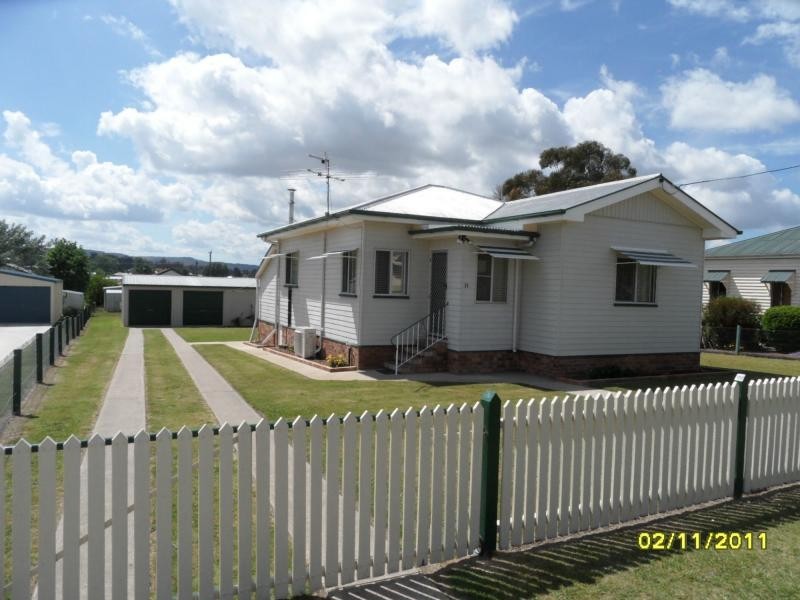 31 Symes Street, Stanthorpe QLD 4380