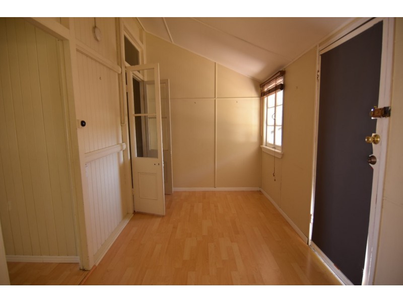 3a/75 High Street, Stanthorpe QLD 4380