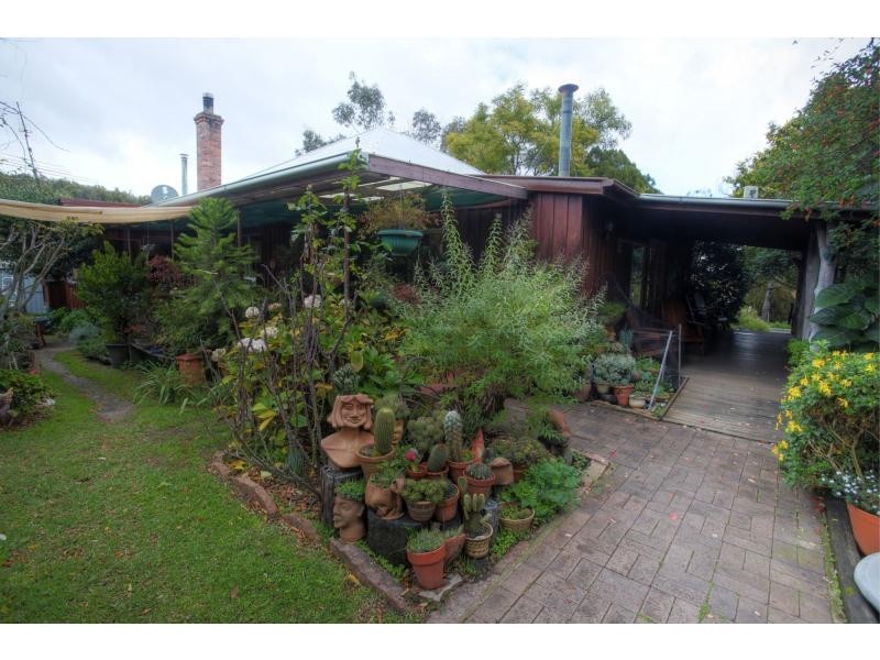 2117 Pyramids Road, Ballandean, Ballandean QLD 4382