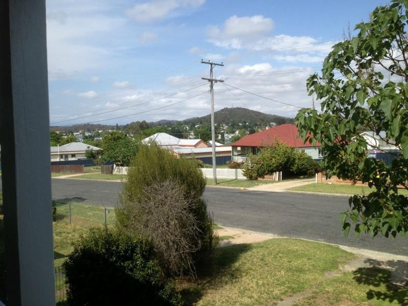 30 McGregor Terrace, Stanthorpe QLD 4380