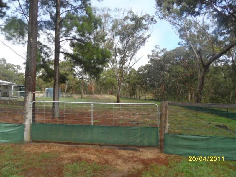 25 Acacia , Liston, Stanthorpe QLD 4380