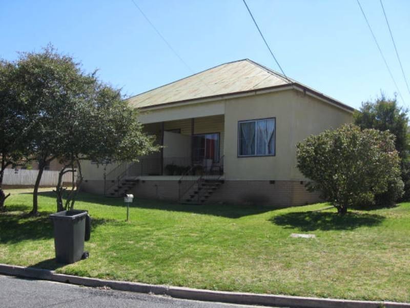 2/8 Francis Street, Stanthorpe QLD 4380