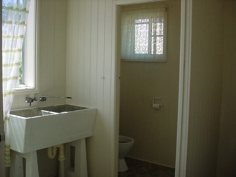 2/8 Francis Street, Stanthorpe QLD 4380