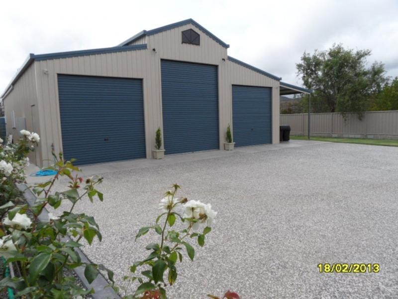 17 Fairway Crescent, Stanthorpe QLD 4380