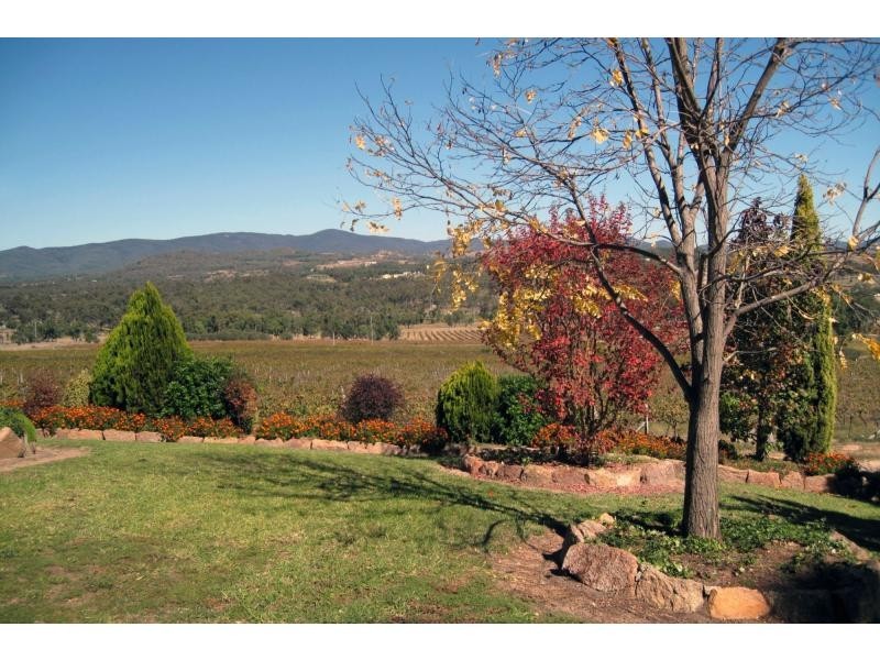 60 Zambelli Road, Stanthorpe QLD 4380