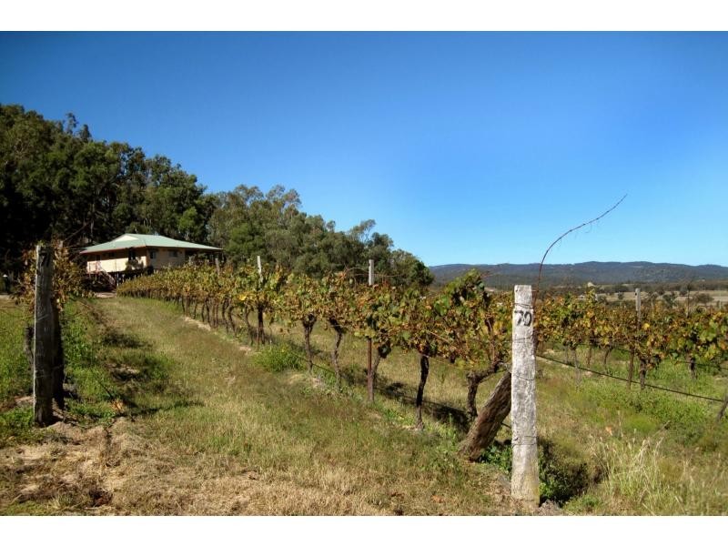 60 Zambelli Road, Stanthorpe QLD 4380