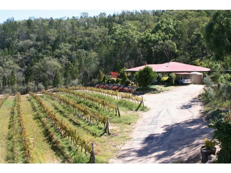 60 Zambelli Road, Stanthorpe QLD 4380