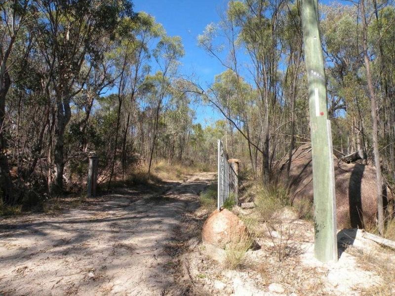 100 Maclean Lane, Ballandean, Stanthorpe QLD 4380
