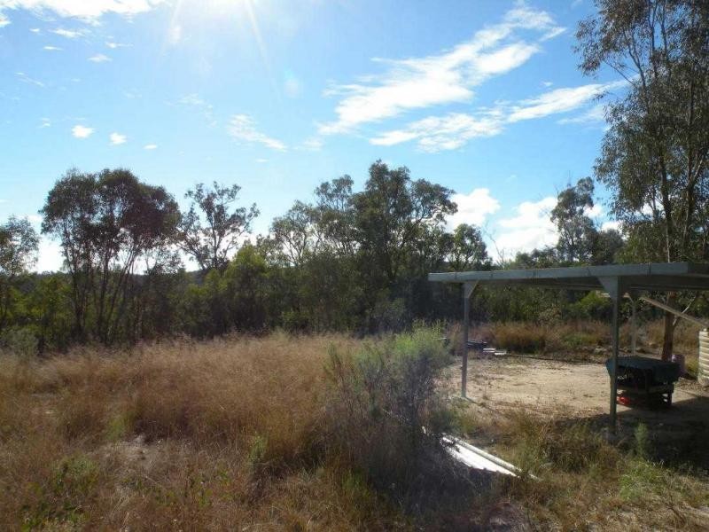 100 Maclean Lane, Ballandean, Stanthorpe QLD 4380