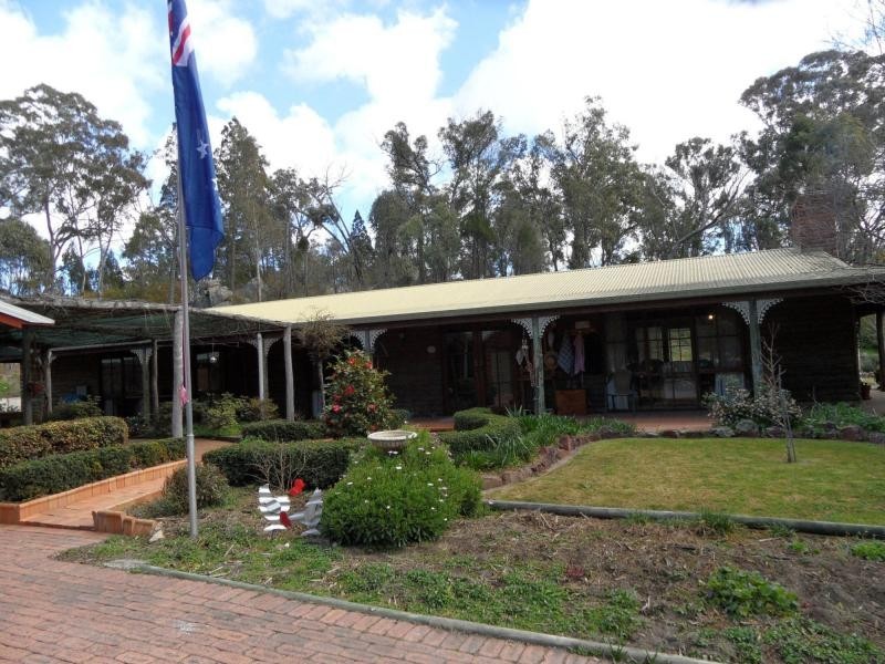 3 Lees Mountain Road, Stanthorpe QLD 4380