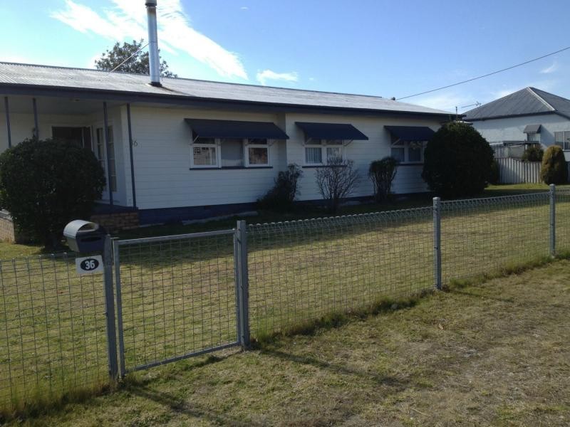 36 Pierpoint Street, Stanthorpe QLD 4380