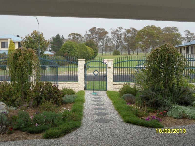 17 Fairway Crescent, Stanthorpe QLD 4380