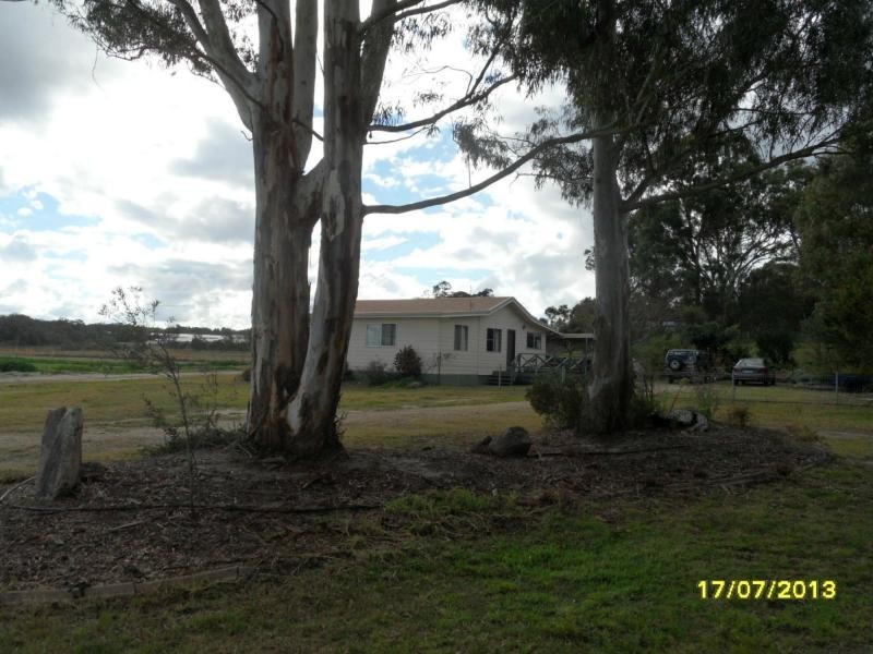 100 ELLWOOD Road, APPLETHORPE, Stanthorpe QLD 4380