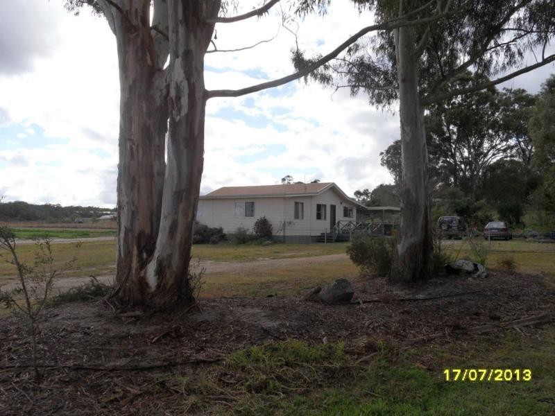 100 ELLWOOD Road, APPLETHORPE, Stanthorpe QLD 4380
