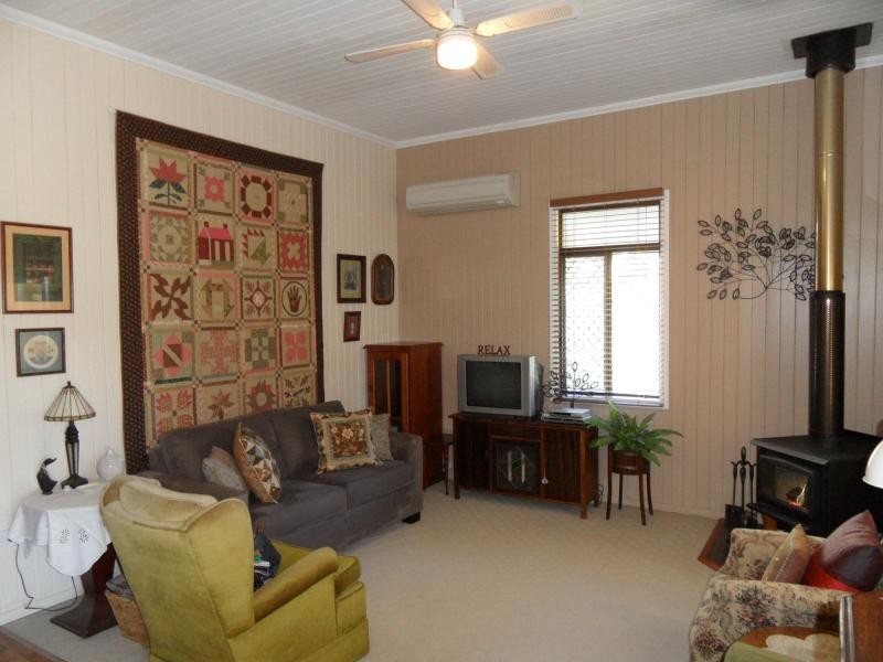 3 Spiller Lane, Stanthorpe QLD 4380