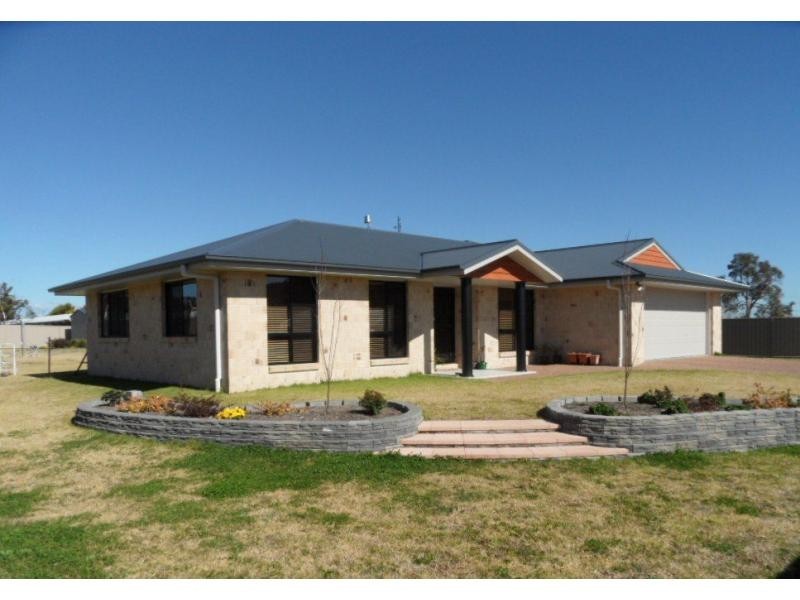 25A Harris Street, Stanthorpe QLD 4380