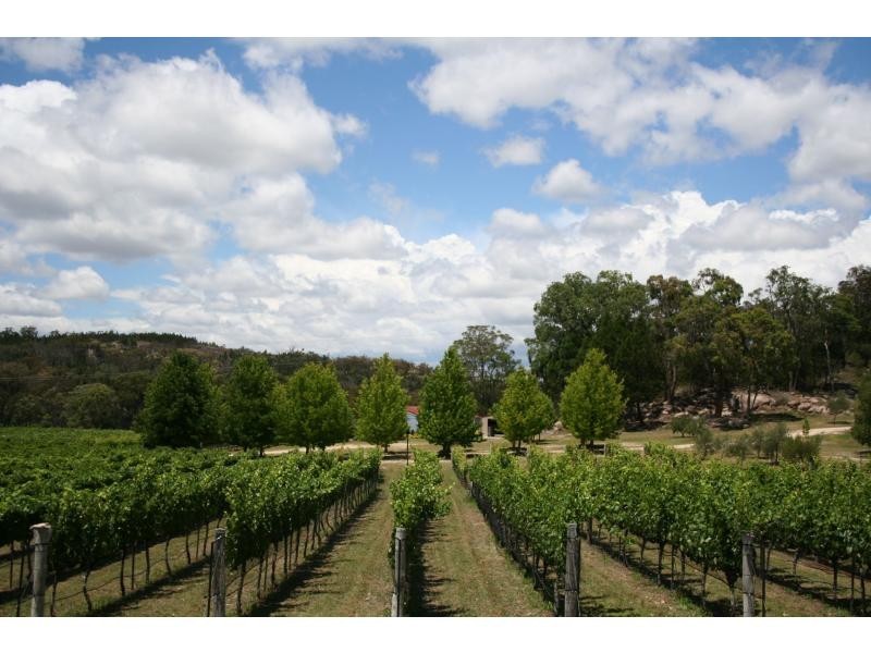 26 Donnellys Castle Road, The Summit, Stanthorpe QLD 4380