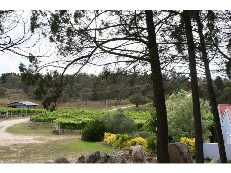 26 Donnellys Castle Road, The Summit, Stanthorpe QLD 4380