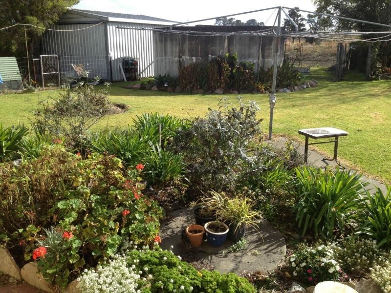 8 Roessler Avenue, Applethorpe, Stanthorpe QLD 4380