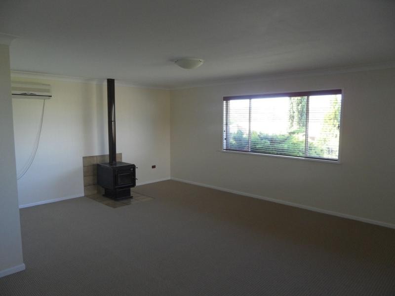 3 Ellevsen Street, Stanthorpe QLD 4380