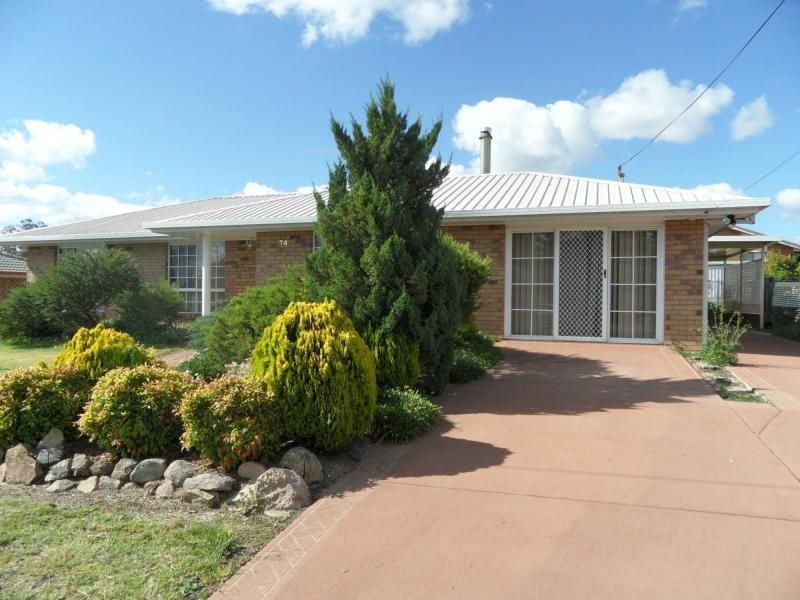 74 College Road, Stanthorpe QLD 4380