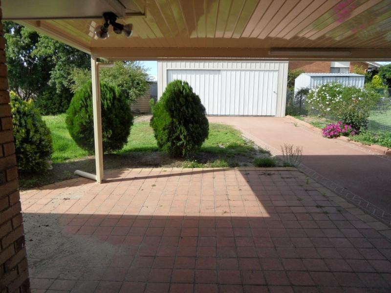 74 College Road, Stanthorpe QLD 4380