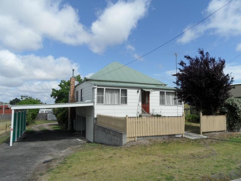 32 Matthew Street, Stanthorpe QLD 4380