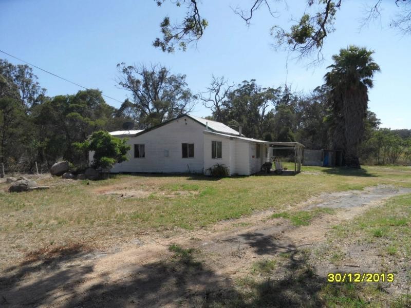 24 Tracey Lane, The Summit, Stanthorpe QLD 4380