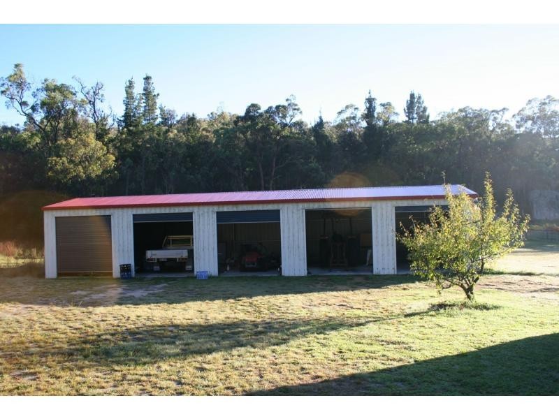 26 Donnellys Castle Road, The Summit, Stanthorpe QLD 4380