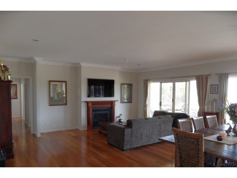 1114 Rabbit Fence Road, Pozieres, Stanthorpe QLD 4380