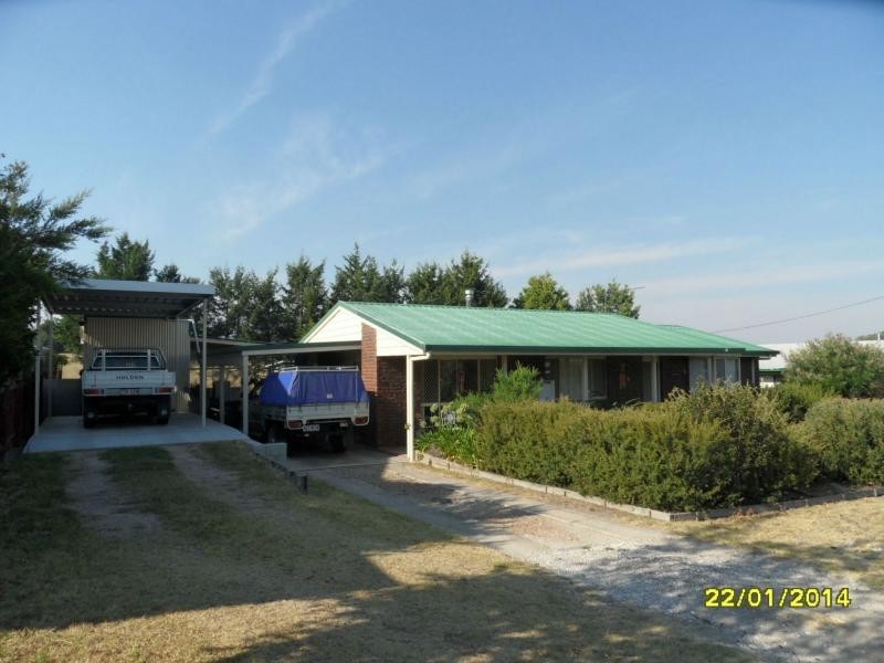 15 Haig Street, The Summit, Stanthorpe QLD 4380