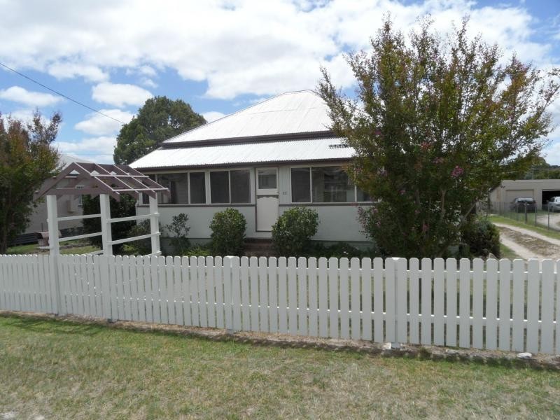 82 Sugarloaf Road, Stanthorpe QLD 4380