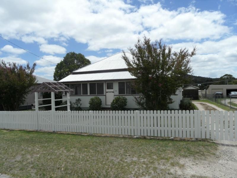 82 Sugarloaf Road, Stanthorpe QLD 4380