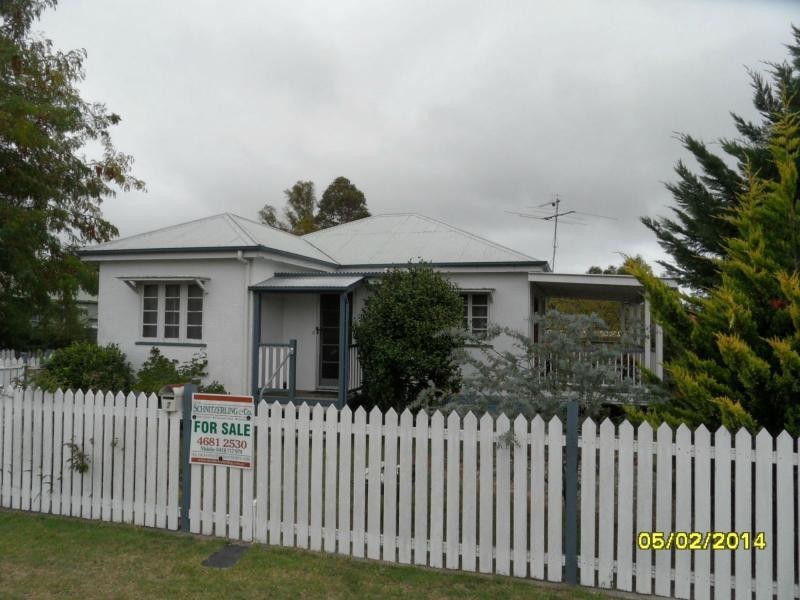 2 Hardy Street, Stanthorpe QLD 4380