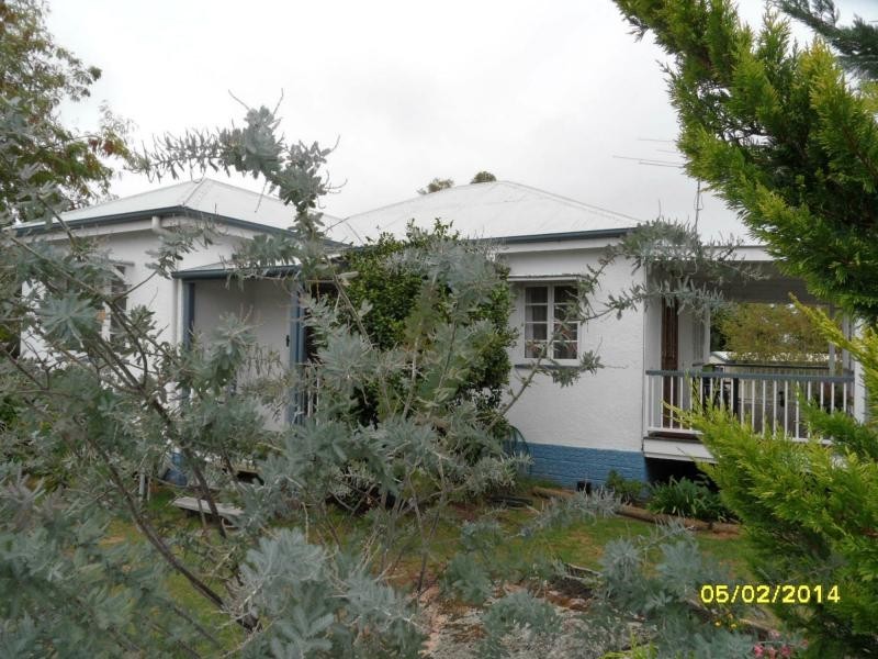2 Hardy Street, Stanthorpe QLD 4380
