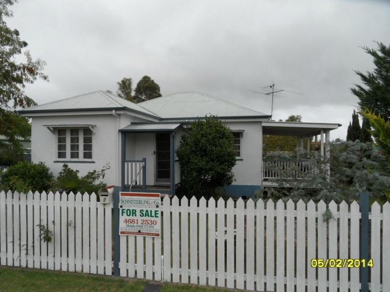 2 Hardy Street, Stanthorpe QLD 4380