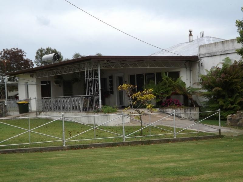 21 Rayleigh Street, Wallangarra, Stanthorpe QLD 4380