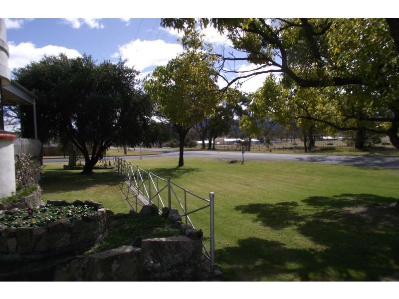 21 Rayleigh Street, Wallangarra, Stanthorpe QLD 4380