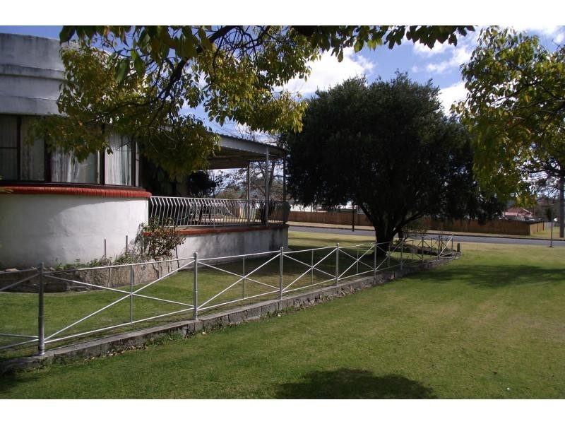 21 Rayleigh Street, Wallangarra, Stanthorpe QLD 4380