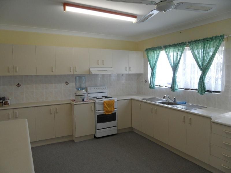 4 Ellevsen Street, Stanthorpe QLD 4380