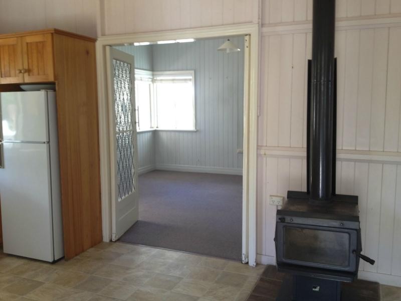 43 Pine Crescent, Dalveen, Stanthorpe QLD 4380