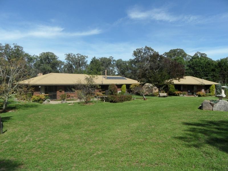 214 Caves Road, Stanthorpe QLD 4380