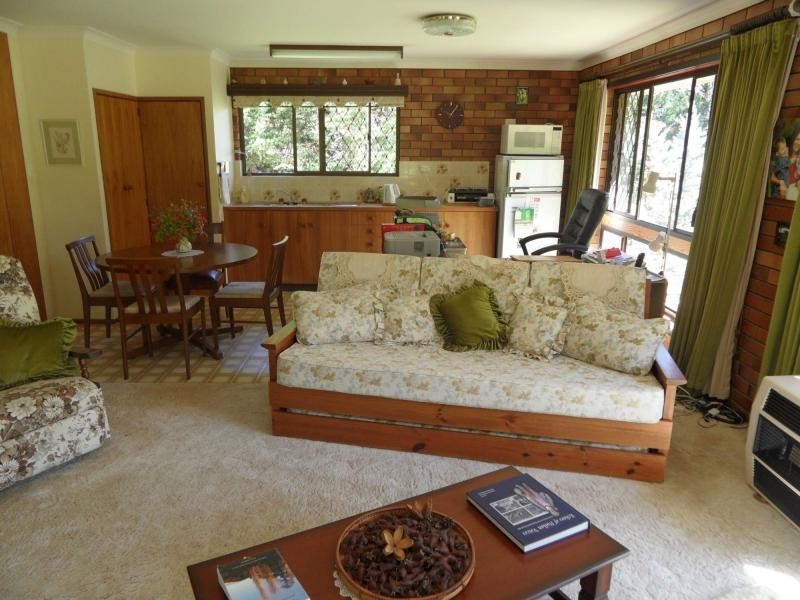 214 Caves Road, Stanthorpe QLD 4380