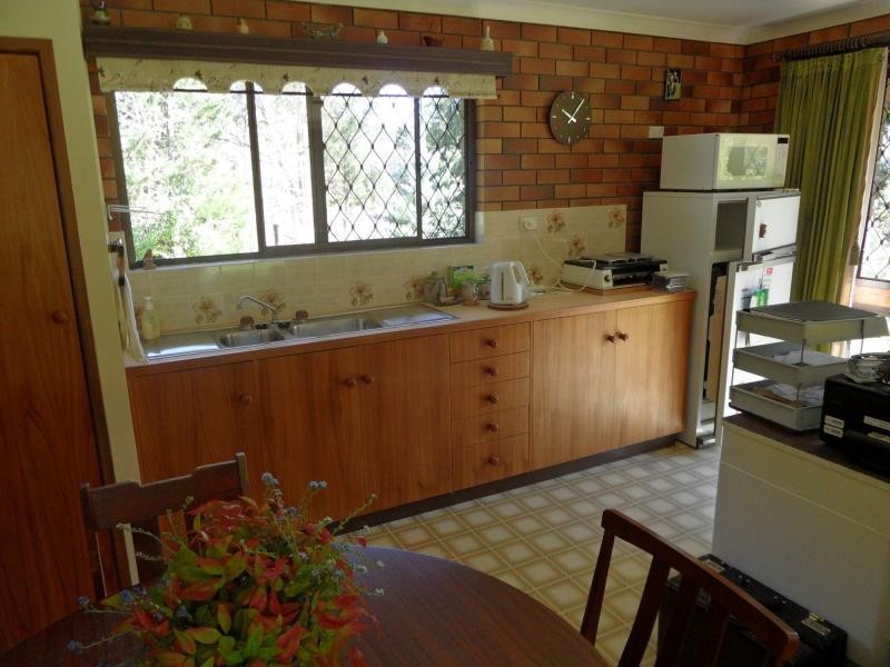 214 Caves Road, Stanthorpe QLD 4380
