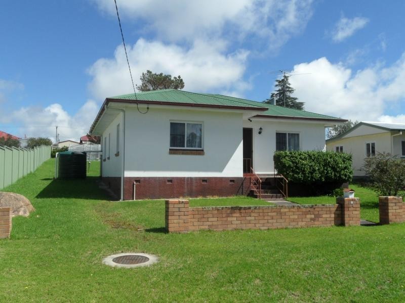 30 Denham Street, Stanthorpe QLD 4380