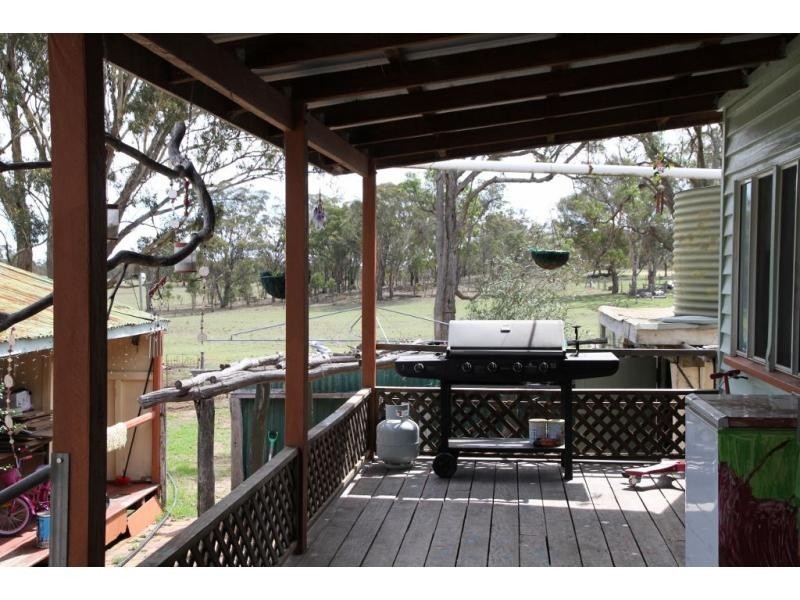 2223 Rabbit Fence Road, Stanthorpe, Dalveen QLD 4374