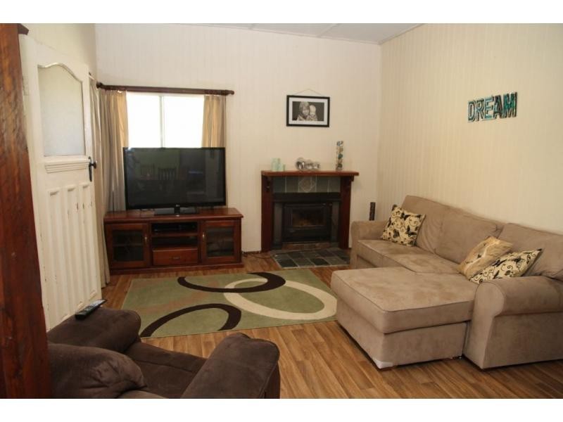 2223 Rabbit Fence Road, Stanthorpe, Dalveen QLD 4374