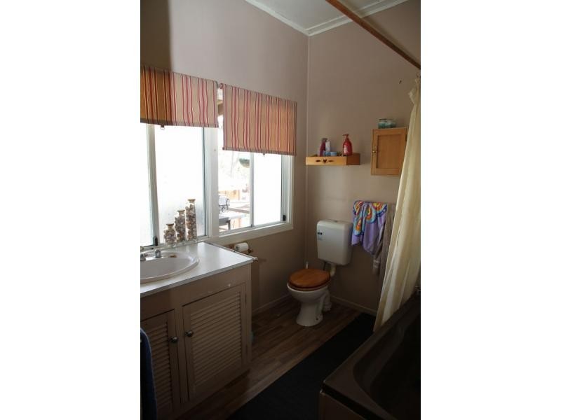 2223 Rabbit Fence Road, Stanthorpe, Dalveen QLD 4374