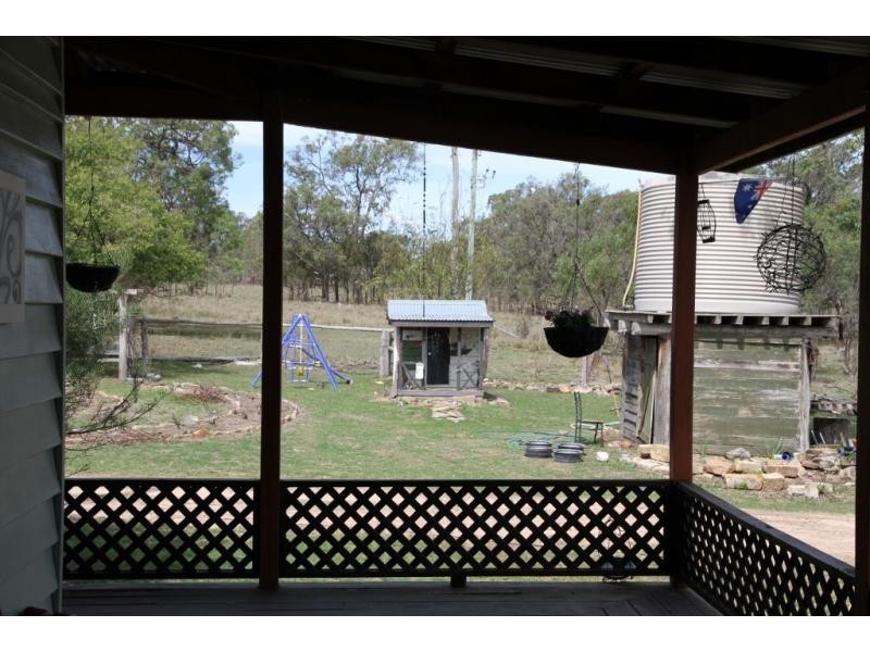 2223 Rabbit Fence Road, Stanthorpe, Dalveen QLD 4374