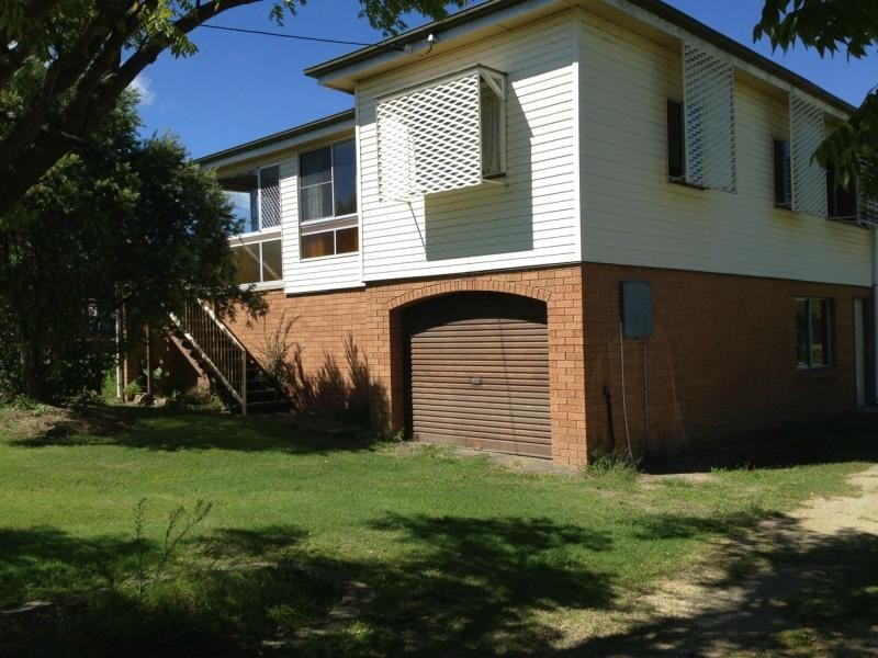 49 Railway Street, Stanthorpe QLD 4380